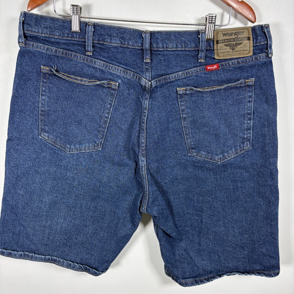 Wrangler Mens Premium Quality Relaxed Fit Denim Shorts Blue 38